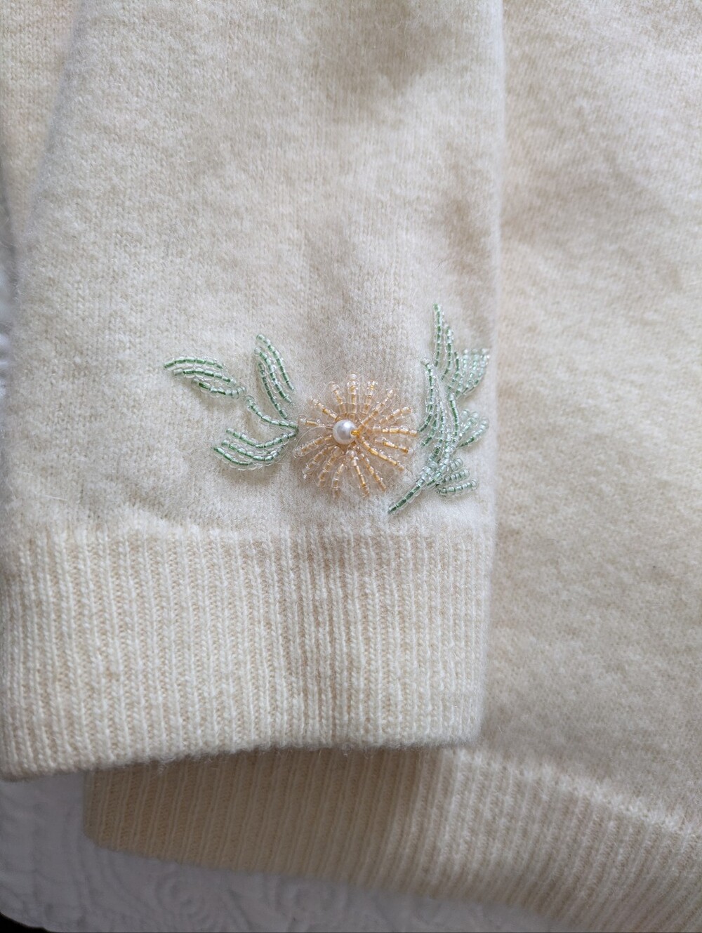 Vintage Ivory Embroidered & Pastel Beaded Floral Cardigan with Pearly Buttons - Picture 8 of 9